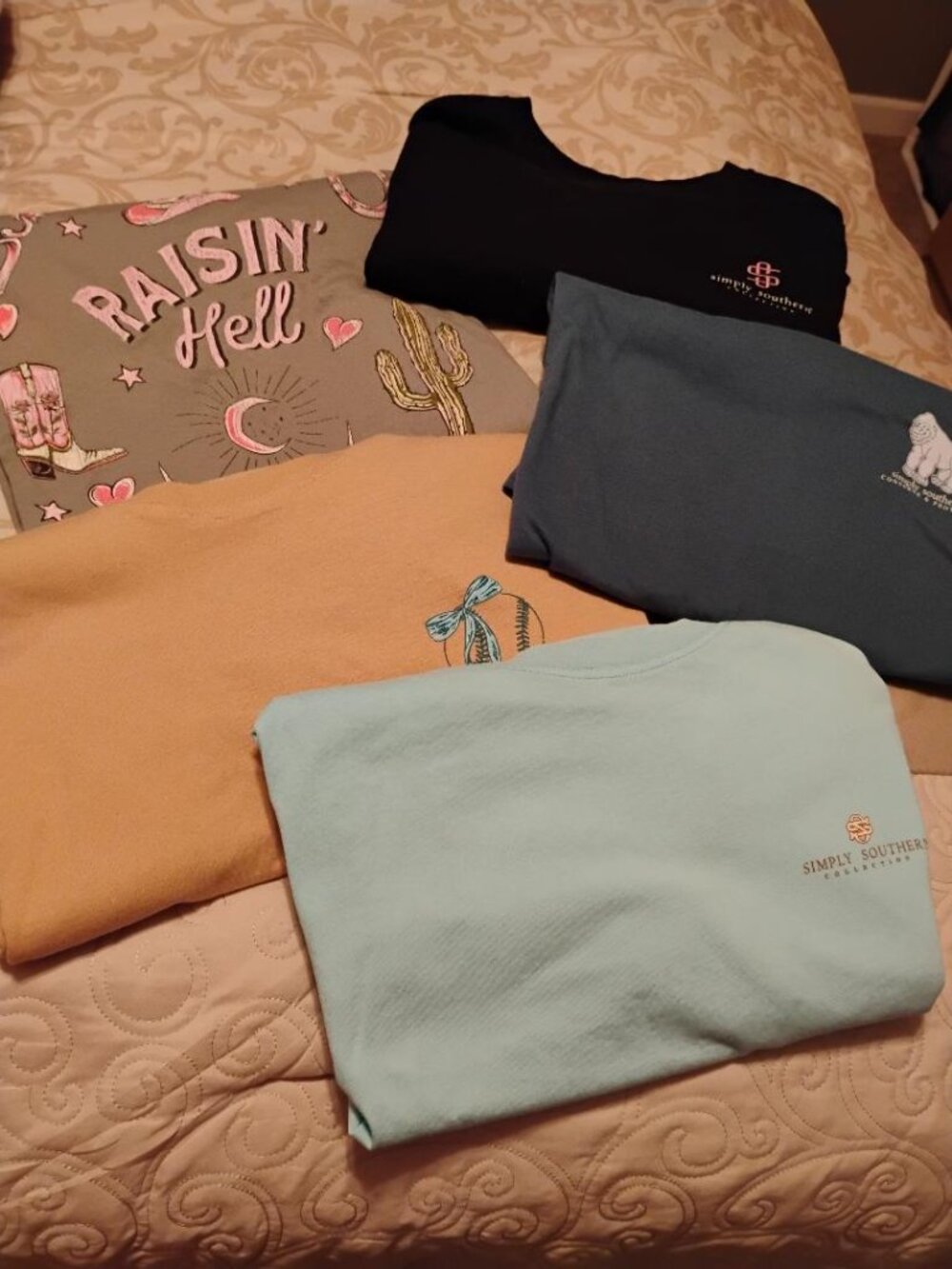 Simply Southern Graphic T-Shirt Bundle Set of 5 Size XL